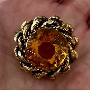 Vintage 1970s Amber Glass Brooch Gold Tone Rope Wreath Statement Pin